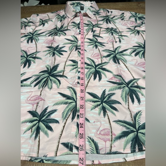 Men’s Flamingo & Tree Print Hawaiian Shirt - Picture 12 of 12